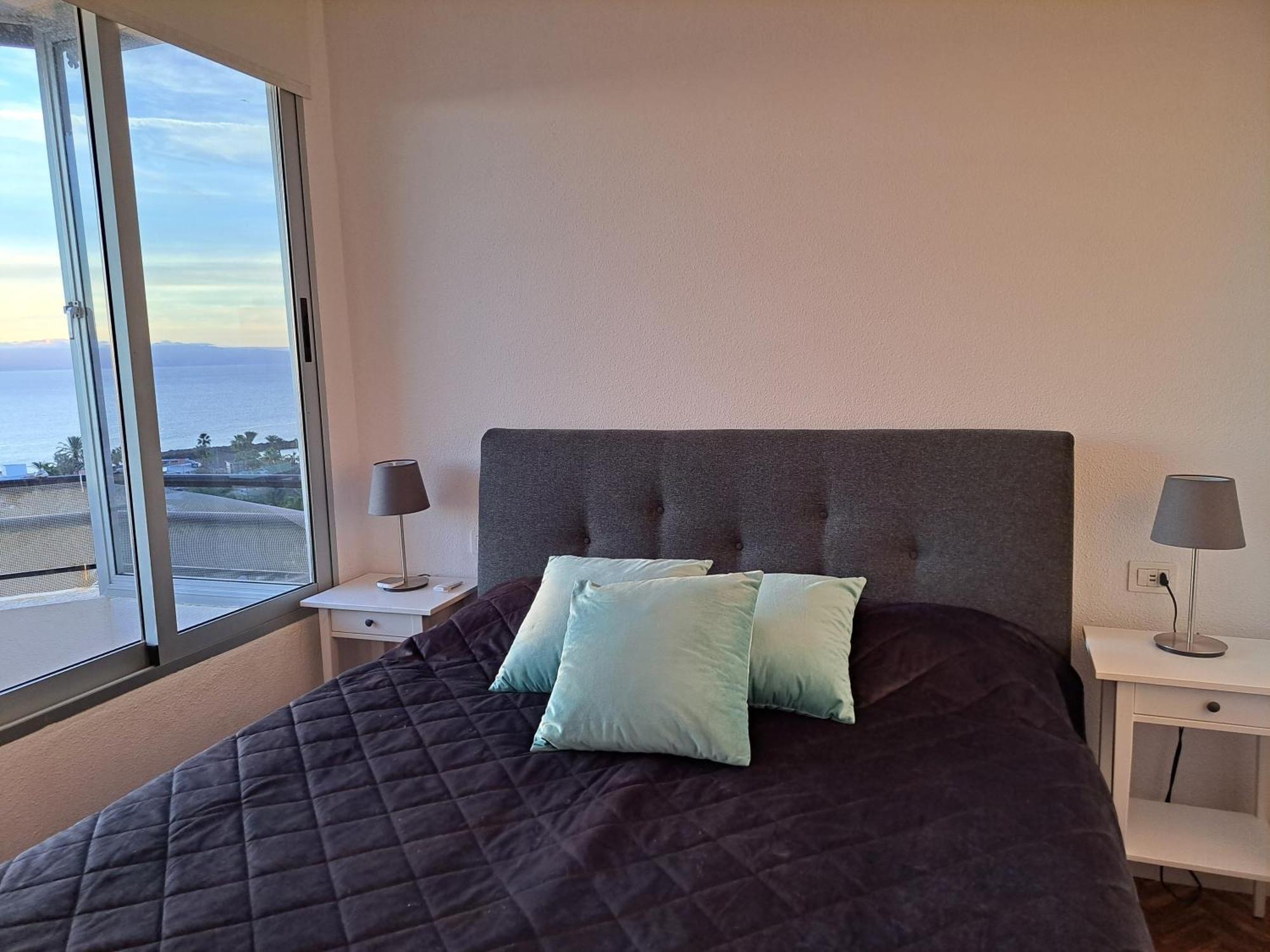 Cozy Ocean And La Gomera View Appartment Playa de las Américas Extérieur photo